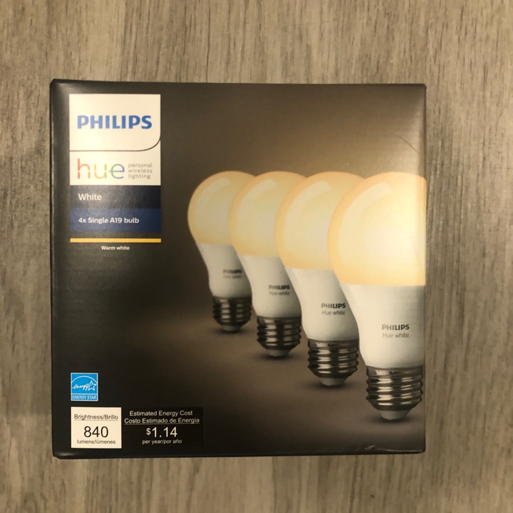 *NIB* Philips hue bulb 4pack